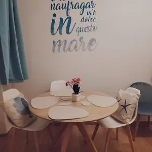 Triremi House Ostie